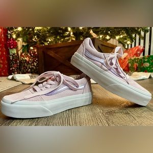 Vans Ward Orchid Ice/Purple Quartz Suede trainers, girls size 12